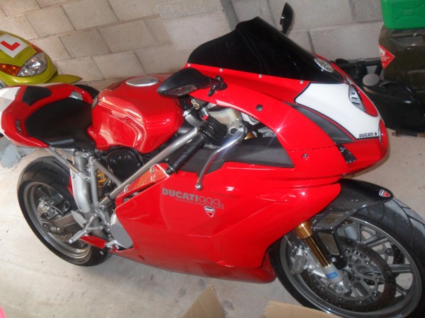 ducati%20999s.jpg